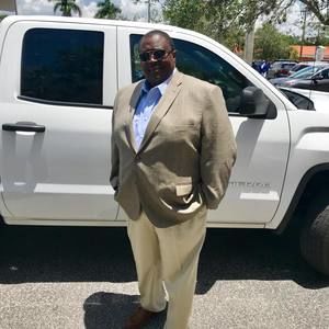 Meet your Posher, Malcolm